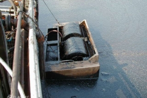 Oil recovery pit skimmer